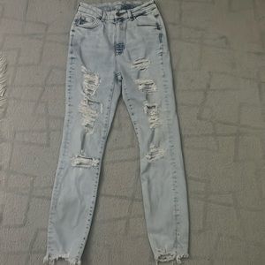 &Denim destroyed light wash jeans